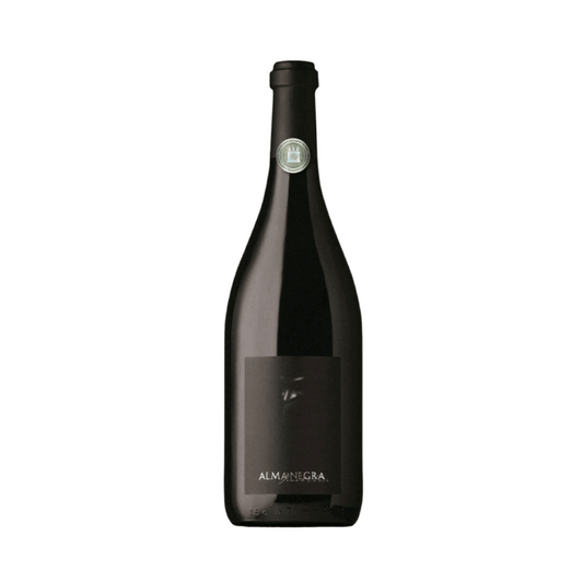 Alma Negra Pinot Noir | Vinho tinto argentino elaborado pela Tikal em Mendoza, Argentina. Disponível em nossa loja e delivery para Belo Horizonte BH, Nova Lima e Pampulha.