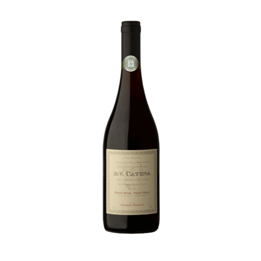 DV Catena Pinot Noir Pinot Noir. Um dos clássicos da Catena Zapata - Argentina, elaborado com uvas Pinot Noir. Vinho tinto disponível em nossa loja e delivery para BH, Nova Lima e Pampulha.