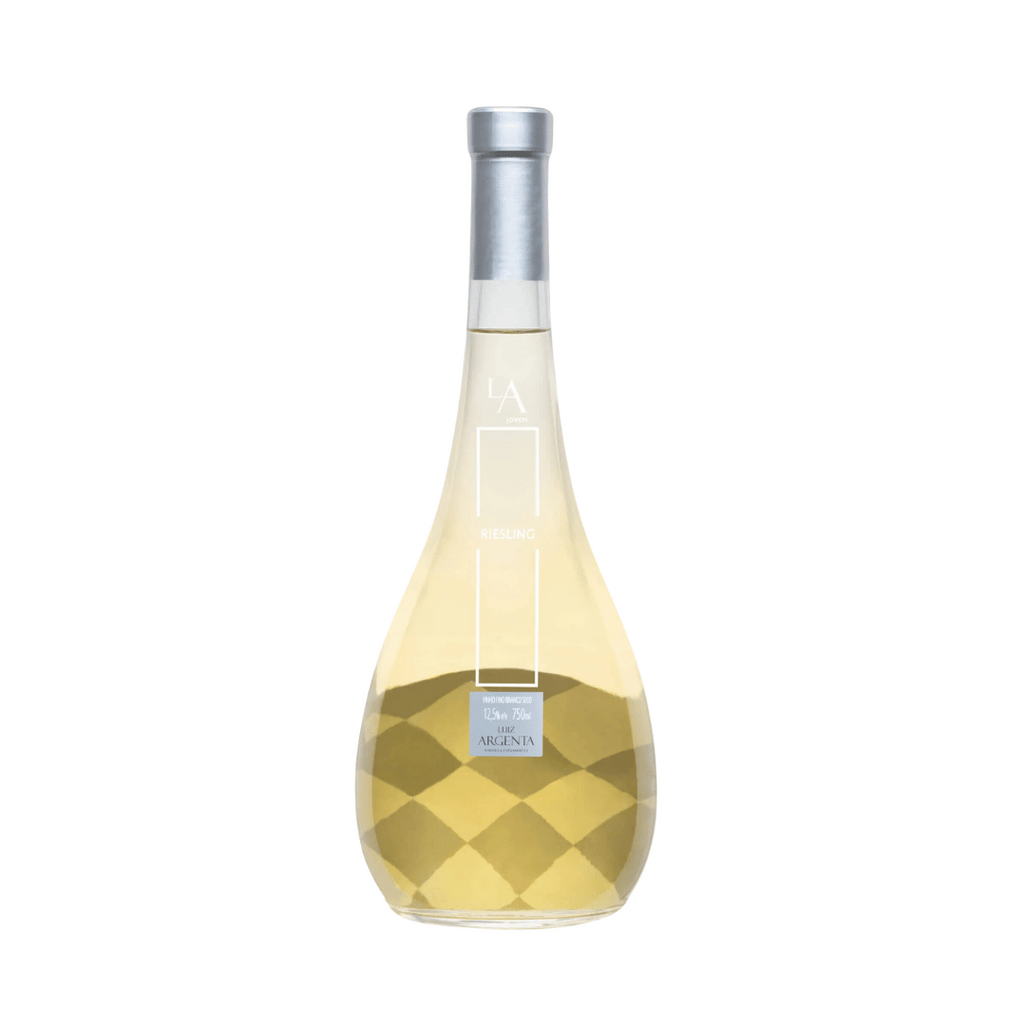 LA Jovem Riesling Magnífico Riesling elaborado pela Luiz Argenta em Flores da Cunha, Rio Grande do Sul RS. Vinho branco gaúcho em nossa loja e delivery para Belo Horizonte BH, Nova Lima e Pampulha.
